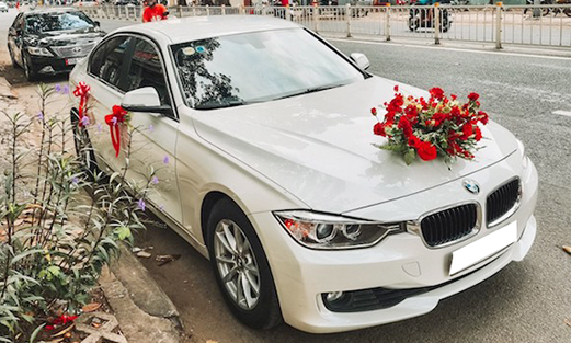 Xe hoa cưới - BMW 325i